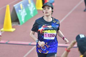 BIB: 12504
                            <button type="button" onclick="openModal(3542069)" class="btn btn-primary btn-sm float-right btn-popup" data-toggle="modal" data-target=".modal-high-quality">
                        <i class="fas fa-shopping-cart"></i> Add to Cart
                    </button>
                                            <button type="button" onclick="isThisMe(3542069, true)" class="btn btn-success btn-sm float-right btn-popup btn-isme hidden" data-toggle="tooltip" data-placement="bottom" title="นี่คือรูปของคุณใช่ไหม คลิกที่นี่เพื่อเอาเข้าอัลบั้ม">
                        <i class="fas fa-plus"></i> Add to album
                    </button>
                    <button type="button" onclick="isThisMe(3542069, false)" class="btn btn-warning btn-sm float-right btn-popup btn-isnotme hidden">
                        <i class="fas fa-ban"></i> Remove from album
                    </button>