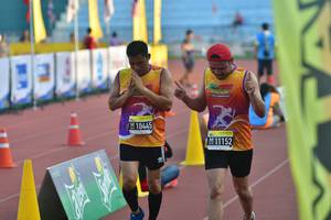 BIB: 10445
                            <button type="button" onclick="openModal(3533044)" class="btn btn-primary btn-sm float-right btn-popup" data-toggle="modal" data-target=".modal-high-quality">
                        <i class="fas fa-shopping-cart"></i> Add to Cart
                    </button>
                                            <button type="button" onclick="isThisMe(3533044, true)" class="btn btn-success btn-sm float-right btn-popup btn-isme hidden" data-toggle="tooltip" data-placement="bottom" title="นี่คือรูปของคุณใช่ไหม คลิกที่นี่เพื่อเอาเข้าอัลบั้ม">
                        <i class="fas fa-plus"></i> Add to album
                    </button>
                    <button type="button" onclick="isThisMe(3533044, false)" class="btn btn-warning btn-sm float-right btn-popup btn-isnotme hidden">
                        <i class="fas fa-ban"></i> Remove from album
                    </button>