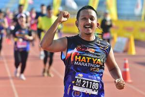 BIB: 21180
                            <button type="button" onclick="openModal(3576652)" class="btn btn-primary btn-sm float-right btn-popup" data-toggle="modal" data-target=".modal-high-quality">
                        <i class="fas fa-shopping-cart"></i> Add to Cart
                    </button>
                                            <button type="button" onclick="isThisMe(3576652, true)" class="btn btn-success btn-sm float-right btn-popup btn-isme hidden" data-toggle="tooltip" data-placement="bottom" title="นี่คือรูปของคุณใช่ไหม คลิกที่นี่เพื่อเอาเข้าอัลบั้ม">
                        <i class="fas fa-plus"></i> Add to album
                    </button>
                    <button type="button" onclick="isThisMe(3576652, false)" class="btn btn-warning btn-sm float-right btn-popup btn-isnotme hidden">
                        <i class="fas fa-ban"></i> Remove from album
                    </button>