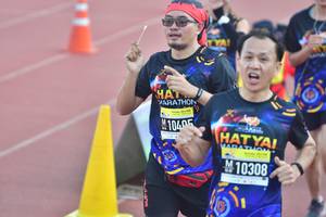 BIB: 1040, 10308
                            <button type="button" onclick="openModal(3536121)" class="btn btn-primary btn-sm float-right btn-popup" data-toggle="modal" data-target=".modal-high-quality">
                        <i class="fas fa-shopping-cart"></i> Add to Cart
                    </button>
                                            <button type="button" onclick="isThisMe(3536121, true)" class="btn btn-success btn-sm float-right btn-popup btn-isme hidden" data-toggle="tooltip" data-placement="bottom" title="นี่คือรูปของคุณใช่ไหม คลิกที่นี่เพื่อเอาเข้าอัลบั้ม">
                        <i class="fas fa-plus"></i> Add to album
                    </button>
                    <button type="button" onclick="isThisMe(3536121, false)" class="btn btn-warning btn-sm float-right btn-popup btn-isnotme hidden">
                        <i class="fas fa-ban"></i> Remove from album
                    </button>