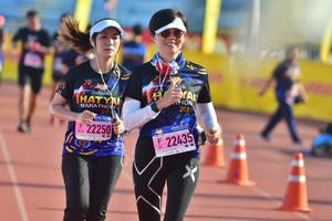 BIB: 201, 22250, 2243
                            <button type="button" onclick="openModal(3573891)" class="btn btn-primary btn-sm float-right btn-popup" data-toggle="modal" data-target=".modal-high-quality">
                        <i class="fas fa-shopping-cart"></i> Add to Cart
                    </button>
                                            <button type="button" onclick="isThisMe(3573891, true)" class="btn btn-success btn-sm float-right btn-popup btn-isme hidden" data-toggle="tooltip" data-placement="bottom" title="นี่คือรูปของคุณใช่ไหม คลิกที่นี่เพื่อเอาเข้าอัลบั้ม">
                        <i class="fas fa-plus"></i> Add to album
                    </button>
                    <button type="button" onclick="isThisMe(3573891, false)" class="btn btn-warning btn-sm float-right btn-popup btn-isnotme hidden">
                        <i class="fas fa-ban"></i> Remove from album
                    </button>