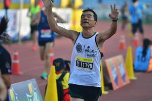 BIB: 11198
                            <button type="button" onclick="openModal(3538999)" class="btn btn-primary btn-sm float-right btn-popup" data-toggle="modal" data-target=".modal-high-quality">
                        <i class="fas fa-shopping-cart"></i> Add to Cart
                    </button>
                                            <button type="button" onclick="isThisMe(3538999, true)" class="btn btn-success btn-sm float-right btn-popup btn-isme hidden" data-toggle="tooltip" data-placement="bottom" title="นี่คือรูปของคุณใช่ไหม คลิกที่นี่เพื่อเอาเข้าอัลบั้ม">
                        <i class="fas fa-plus"></i> Add to album
                    </button>
                    <button type="button" onclick="isThisMe(3538999, false)" class="btn btn-warning btn-sm float-right btn-popup btn-isnotme hidden">
                        <i class="fas fa-ban"></i> Remove from album
                    </button>