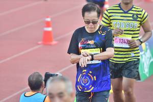 BIB: 1243
                            <button type="button" onclick="openModal(3536396)" class="btn btn-primary btn-sm float-right btn-popup" data-toggle="modal" data-target=".modal-high-quality">
                        <i class="fas fa-shopping-cart"></i> Add to Cart
                    </button>
                                            <button type="button" onclick="isThisMe(3536396, true)" class="btn btn-success btn-sm float-right btn-popup btn-isme hidden" data-toggle="tooltip" data-placement="bottom" title="นี่คือรูปของคุณใช่ไหม คลิกที่นี่เพื่อเอาเข้าอัลบั้ม">
                        <i class="fas fa-plus"></i> Add to album
                    </button>
                    <button type="button" onclick="isThisMe(3536396, false)" class="btn btn-warning btn-sm float-right btn-popup btn-isnotme hidden">
                        <i class="fas fa-ban"></i> Remove from album
                    </button>