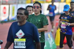 BIB: 10068
                            <button type="button" onclick="openModal(3537526)" class="btn btn-primary btn-sm float-right btn-popup" data-toggle="modal" data-target=".modal-high-quality">
                        <i class="fas fa-shopping-cart"></i> Add to Cart
                    </button>
                                            <button type="button" onclick="isThisMe(3537526, true)" class="btn btn-success btn-sm float-right btn-popup btn-isme hidden" data-toggle="tooltip" data-placement="bottom" title="นี่คือรูปของคุณใช่ไหม คลิกที่นี่เพื่อเอาเข้าอัลบั้ม">
                        <i class="fas fa-plus"></i> Add to album
                    </button>
                    <button type="button" onclick="isThisMe(3537526, false)" class="btn btn-warning btn-sm float-right btn-popup btn-isnotme hidden">
                        <i class="fas fa-ban"></i> Remove from album
                    </button>