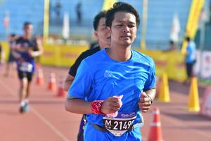 BIB: 214
                            <button type="button" onclick="openModal(3572466)" class="btn btn-primary btn-sm float-right btn-popup" data-toggle="modal" data-target=".modal-high-quality">
                        <i class="fas fa-shopping-cart"></i> Add to Cart
                    </button>
                                            <button type="button" onclick="isThisMe(3572466, true)" class="btn btn-success btn-sm float-right btn-popup btn-isme hidden" data-toggle="tooltip" data-placement="bottom" title="นี่คือรูปของคุณใช่ไหม คลิกที่นี่เพื่อเอาเข้าอัลบั้ม">
                        <i class="fas fa-plus"></i> Add to album
                    </button>
                    <button type="button" onclick="isThisMe(3572466, false)" class="btn btn-warning btn-sm float-right btn-popup btn-isnotme hidden">
                        <i class="fas fa-ban"></i> Remove from album
                    </button>