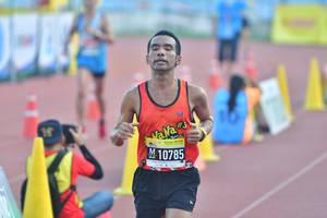 BIB: 10785
                            <button type="button" onclick="openModal(3533114)" class="btn btn-primary btn-sm float-right btn-popup" data-toggle="modal" data-target=".modal-high-quality">
                        <i class="fas fa-shopping-cart"></i> Add to Cart
                    </button>
                                            <button type="button" onclick="isThisMe(3533114, true)" class="btn btn-success btn-sm float-right btn-popup btn-isme hidden" data-toggle="tooltip" data-placement="bottom" title="นี่คือรูปของคุณใช่ไหม คลิกที่นี่เพื่อเอาเข้าอัลบั้ม">
                        <i class="fas fa-plus"></i> Add to album
                    </button>
                    <button type="button" onclick="isThisMe(3533114, false)" class="btn btn-warning btn-sm float-right btn-popup btn-isnotme hidden">
                        <i class="fas fa-ban"></i> Remove from album
                    </button>