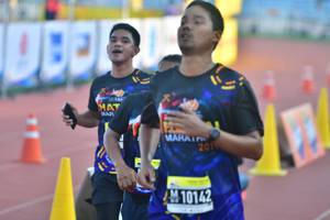 BIB: 201, 10142
                            <button type="button" onclick="openModal(3535079)" class="btn btn-primary btn-sm float-right btn-popup" data-toggle="modal" data-target=".modal-high-quality">
                        <i class="fas fa-shopping-cart"></i> Add to Cart
                    </button>
                                            <button type="button" onclick="isThisMe(3535079, true)" class="btn btn-success btn-sm float-right btn-popup btn-isme hidden" data-toggle="tooltip" data-placement="bottom" title="นี่คือรูปของคุณใช่ไหม คลิกที่นี่เพื่อเอาเข้าอัลบั้ม">
                        <i class="fas fa-plus"></i> Add to album
                    </button>
                    <button type="button" onclick="isThisMe(3535079, false)" class="btn btn-warning btn-sm float-right btn-popup btn-isnotme hidden">
                        <i class="fas fa-ban"></i> Remove from album
                    </button>