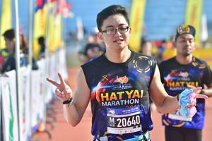 BIB: 20640
                            <button type="button" onclick="openModal(3571869)" class="btn btn-primary btn-sm float-right btn-popup" data-toggle="modal" data-target=".modal-high-quality">
                        <i class="fas fa-shopping-cart"></i> Add to Cart
                    </button>
                                            <button type="button" onclick="isThisMe(3571869, true)" class="btn btn-success btn-sm float-right btn-popup btn-isme hidden" data-toggle="tooltip" data-placement="bottom" title="นี่คือรูปของคุณใช่ไหม คลิกที่นี่เพื่อเอาเข้าอัลบั้ม">
                        <i class="fas fa-plus"></i> Add to album
                    </button>
                    <button type="button" onclick="isThisMe(3571869, false)" class="btn btn-warning btn-sm float-right btn-popup btn-isnotme hidden">
                        <i class="fas fa-ban"></i> Remove from album
                    </button>