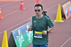 BIB: 225
                            <button type="button" onclick="openModal(3536774)" class="btn btn-primary btn-sm float-right btn-popup" data-toggle="modal" data-target=".modal-high-quality">
                        <i class="fas fa-shopping-cart"></i> Add to Cart
                    </button>
                                            <button type="button" onclick="isThisMe(3536774, true)" class="btn btn-success btn-sm float-right btn-popup btn-isme hidden" data-toggle="tooltip" data-placement="bottom" title="นี่คือรูปของคุณใช่ไหม คลิกที่นี่เพื่อเอาเข้าอัลบั้ม">
                        <i class="fas fa-plus"></i> Add to album
                    </button>
                    <button type="button" onclick="isThisMe(3536774, false)" class="btn btn-warning btn-sm float-right btn-popup btn-isnotme hidden">
                        <i class="fas fa-ban"></i> Remove from album
                    </button>