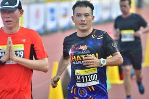 BIB: 11200
                            <button type="button" onclick="openModal(3533523)" class="btn btn-primary btn-sm float-right btn-popup" data-toggle="modal" data-target=".modal-high-quality">
                        <i class="fas fa-shopping-cart"></i> Add to Cart
                    </button>
                                            <button type="button" onclick="isThisMe(3533523, true)" class="btn btn-success btn-sm float-right btn-popup btn-isme hidden" data-toggle="tooltip" data-placement="bottom" title="นี่คือรูปของคุณใช่ไหม คลิกที่นี่เพื่อเอาเข้าอัลบั้ม">
                        <i class="fas fa-plus"></i> Add to album
                    </button>
                    <button type="button" onclick="isThisMe(3533523, false)" class="btn btn-warning btn-sm float-right btn-popup btn-isnotme hidden">
                        <i class="fas fa-ban"></i> Remove from album
                    </button>