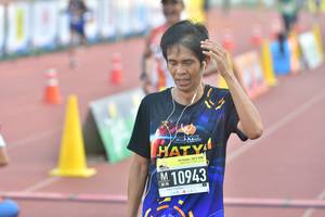 BIB: 105, 10943
                            <button type="button" onclick="openModal(3532242)" class="btn btn-primary btn-sm float-right btn-popup" data-toggle="modal" data-target=".modal-high-quality">
                        <i class="fas fa-shopping-cart"></i> Add to Cart
                    </button>
                                            <button type="button" onclick="isThisMe(3532242, true)" class="btn btn-success btn-sm float-right btn-popup btn-isme hidden" data-toggle="tooltip" data-placement="bottom" title="นี่คือรูปของคุณใช่ไหม คลิกที่นี่เพื่อเอาเข้าอัลบั้ม">
                        <i class="fas fa-plus"></i> Add to album
                    </button>
                    <button type="button" onclick="isThisMe(3532242, false)" class="btn btn-warning btn-sm float-right btn-popup btn-isnotme hidden">
                        <i class="fas fa-ban"></i> Remove from album
                    </button>