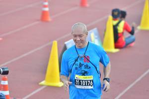 BIB: 10176
                            <button type="button" onclick="openModal(3535599)" class="btn btn-primary btn-sm float-right btn-popup" data-toggle="modal" data-target=".modal-high-quality">
                        <i class="fas fa-shopping-cart"></i> Add to Cart
                    </button>
                                            <button type="button" onclick="isThisMe(3535599, true)" class="btn btn-success btn-sm float-right btn-popup btn-isme hidden" data-toggle="tooltip" data-placement="bottom" title="นี่คือรูปของคุณใช่ไหม คลิกที่นี่เพื่อเอาเข้าอัลบั้ม">
                        <i class="fas fa-plus"></i> Add to album
                    </button>
                    <button type="button" onclick="isThisMe(3535599, false)" class="btn btn-warning btn-sm float-right btn-popup btn-isnotme hidden">
                        <i class="fas fa-ban"></i> Remove from album
                    </button>