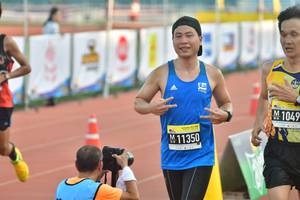 BIB: 1049, 11350
                            <button type="button" onclick="openModal(3533033)" class="btn btn-primary btn-sm float-right btn-popup" data-toggle="modal" data-target=".modal-high-quality">
                        <i class="fas fa-shopping-cart"></i> Add to Cart
                    </button>
                                            <button type="button" onclick="isThisMe(3533033, true)" class="btn btn-success btn-sm float-right btn-popup btn-isme hidden" data-toggle="tooltip" data-placement="bottom" title="นี่คือรูปของคุณใช่ไหม คลิกที่นี่เพื่อเอาเข้าอัลบั้ม">
                        <i class="fas fa-plus"></i> Add to album
                    </button>
                    <button type="button" onclick="isThisMe(3533033, false)" class="btn btn-warning btn-sm float-right btn-popup btn-isnotme hidden">
                        <i class="fas fa-ban"></i> Remove from album
                    </button>