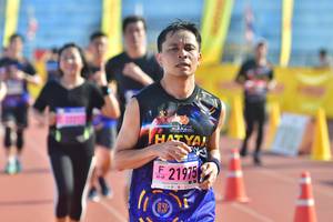 BIB: 2191
                            <button type="button" onclick="openModal(3570539)" class="btn btn-primary btn-sm float-right btn-popup" data-toggle="modal" data-target=".modal-high-quality">
                        <i class="fas fa-shopping-cart"></i> Add to Cart
                    </button>
                                            <button type="button" onclick="isThisMe(3570539, true)" class="btn btn-success btn-sm float-right btn-popup btn-isme hidden" data-toggle="tooltip" data-placement="bottom" title="นี่คือรูปของคุณใช่ไหม คลิกที่นี่เพื่อเอาเข้าอัลบั้ม">
                        <i class="fas fa-plus"></i> Add to album
                    </button>
                    <button type="button" onclick="isThisMe(3570539, false)" class="btn btn-warning btn-sm float-right btn-popup btn-isnotme hidden">
                        <i class="fas fa-ban"></i> Remove from album
                    </button>