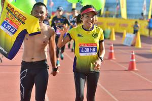 BIB: 430
                            <button type="button" onclick="openModal(3556087)" class="btn btn-primary btn-sm float-right btn-popup" data-toggle="modal" data-target=".modal-high-quality">
                        <i class="fas fa-shopping-cart"></i> Add to Cart
                    </button>
                                            <button type="button" onclick="isThisMe(3556087, true)" class="btn btn-success btn-sm float-right btn-popup btn-isme hidden" data-toggle="tooltip" data-placement="bottom" title="นี่คือรูปของคุณใช่ไหม คลิกที่นี่เพื่อเอาเข้าอัลบั้ม">
                        <i class="fas fa-plus"></i> Add to album
                    </button>
                    <button type="button" onclick="isThisMe(3556087, false)" class="btn btn-warning btn-sm float-right btn-popup btn-isnotme hidden">
                        <i class="fas fa-ban"></i> Remove from album
                    </button>