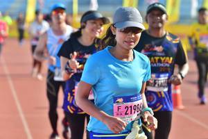 BIB: 219
                            <button type="button" onclick="openModal(3572783)" class="btn btn-primary btn-sm float-right btn-popup" data-toggle="modal" data-target=".modal-high-quality">
                        <i class="fas fa-shopping-cart"></i> Add to Cart
                    </button>
                                            <button type="button" onclick="isThisMe(3572783, true)" class="btn btn-success btn-sm float-right btn-popup btn-isme hidden" data-toggle="tooltip" data-placement="bottom" title="นี่คือรูปของคุณใช่ไหม คลิกที่นี่เพื่อเอาเข้าอัลบั้ม">
                        <i class="fas fa-plus"></i> Add to album
                    </button>
                    <button type="button" onclick="isThisMe(3572783, false)" class="btn btn-warning btn-sm float-right btn-popup btn-isnotme hidden">
                        <i class="fas fa-ban"></i> Remove from album
                    </button>