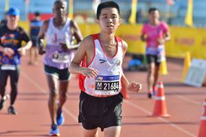 BIB: 2168
                            <button type="button" onclick="openModal(3569914)" class="btn btn-primary btn-sm float-right btn-popup" data-toggle="modal" data-target=".modal-high-quality">
                        <i class="fas fa-shopping-cart"></i> Add to Cart
                    </button>
                                            <button type="button" onclick="isThisMe(3569914, true)" class="btn btn-success btn-sm float-right btn-popup btn-isme hidden" data-toggle="tooltip" data-placement="bottom" title="นี่คือรูปของคุณใช่ไหม คลิกที่นี่เพื่อเอาเข้าอัลบั้ม">
                        <i class="fas fa-plus"></i> Add to album
                    </button>
                    <button type="button" onclick="isThisMe(3569914, false)" class="btn btn-warning btn-sm float-right btn-popup btn-isnotme hidden">
                        <i class="fas fa-ban"></i> Remove from album
                    </button>