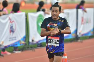 BIB: 40954
                            <button type="button" onclick="openModal(3532452)" class="btn btn-primary btn-sm float-right btn-popup" data-toggle="modal" data-target=".modal-high-quality">
                        <i class="fas fa-shopping-cart"></i> Add to Cart
                    </button>
                                            <button type="button" onclick="isThisMe(3532452, true)" class="btn btn-success btn-sm float-right btn-popup btn-isme hidden" data-toggle="tooltip" data-placement="bottom" title="นี่คือรูปของคุณใช่ไหม คลิกที่นี่เพื่อเอาเข้าอัลบั้ม">
                        <i class="fas fa-plus"></i> Add to album
                    </button>
                    <button type="button" onclick="isThisMe(3532452, false)" class="btn btn-warning btn-sm float-right btn-popup btn-isnotme hidden">
                        <i class="fas fa-ban"></i> Remove from album
                    </button>