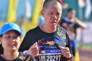 BIB: 211, 20297
                            <button type="button" onclick="openModal(3570673)" class="btn btn-primary btn-sm float-right btn-popup" data-toggle="modal" data-target=".modal-high-quality">
                        <i class="fas fa-shopping-cart"></i> Add to Cart
                    </button>
                                            <button type="button" onclick="isThisMe(3570673, true)" class="btn btn-success btn-sm float-right btn-popup btn-isme hidden" data-toggle="tooltip" data-placement="bottom" title="นี่คือรูปของคุณใช่ไหม คลิกที่นี่เพื่อเอาเข้าอัลบั้ม">
                        <i class="fas fa-plus"></i> Add to album
                    </button>
                    <button type="button" onclick="isThisMe(3570673, false)" class="btn btn-warning btn-sm float-right btn-popup btn-isnotme hidden">
                        <i class="fas fa-ban"></i> Remove from album
                    </button>