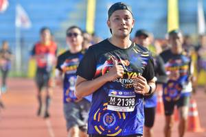 BIB: 21398
                            <button type="button" onclick="openModal(3556594)" class="btn btn-primary btn-sm float-right btn-popup" data-toggle="modal" data-target=".modal-high-quality">
                        <i class="fas fa-shopping-cart"></i> Add to Cart
                    </button>
                                            <button type="button" onclick="isThisMe(3556594, true)" class="btn btn-success btn-sm float-right btn-popup btn-isme hidden" data-toggle="tooltip" data-placement="bottom" title="นี่คือรูปของคุณใช่ไหม คลิกที่นี่เพื่อเอาเข้าอัลบั้ม">
                        <i class="fas fa-plus"></i> Add to album
                    </button>
                    <button type="button" onclick="isThisMe(3556594, false)" class="btn btn-warning btn-sm float-right btn-popup btn-isnotme hidden">
                        <i class="fas fa-ban"></i> Remove from album
                    </button>