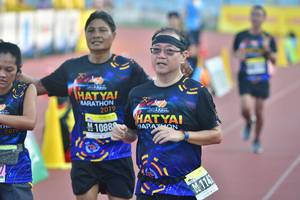 BIB: 2019, 108
                            <button type="button" onclick="openModal(3535312)" class="btn btn-primary btn-sm float-right btn-popup" data-toggle="modal" data-target=".modal-high-quality">
                        <i class="fas fa-shopping-cart"></i> Add to Cart
                    </button>
                                            <button type="button" onclick="isThisMe(3535312, true)" class="btn btn-success btn-sm float-right btn-popup btn-isme hidden" data-toggle="tooltip" data-placement="bottom" title="นี่คือรูปของคุณใช่ไหม คลิกที่นี่เพื่อเอาเข้าอัลบั้ม">
                        <i class="fas fa-plus"></i> Add to album
                    </button>
                    <button type="button" onclick="isThisMe(3535312, false)" class="btn btn-warning btn-sm float-right btn-popup btn-isnotme hidden">
                        <i class="fas fa-ban"></i> Remove from album
                    </button>