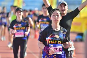 BIB: 22182
                            <button type="button" onclick="openModal(3570645)" class="btn btn-primary btn-sm float-right btn-popup" data-toggle="modal" data-target=".modal-high-quality">
                        <i class="fas fa-shopping-cart"></i> Add to Cart
                    </button>
                                            <button type="button" onclick="isThisMe(3570645, true)" class="btn btn-success btn-sm float-right btn-popup btn-isme hidden" data-toggle="tooltip" data-placement="bottom" title="นี่คือรูปของคุณใช่ไหม คลิกที่นี่เพื่อเอาเข้าอัลบั้ม">
                        <i class="fas fa-plus"></i> Add to album
                    </button>
                    <button type="button" onclick="isThisMe(3570645, false)" class="btn btn-warning btn-sm float-right btn-popup btn-isnotme hidden">
                        <i class="fas fa-ban"></i> Remove from album
                    </button>