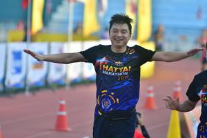 BIB: 201
                            <button type="button" onclick="openModal(3536403)" class="btn btn-primary btn-sm float-right btn-popup" data-toggle="modal" data-target=".modal-high-quality">
                        <i class="fas fa-shopping-cart"></i> Add to Cart
                    </button>
                                            <button type="button" onclick="isThisMe(3536403, true)" class="btn btn-success btn-sm float-right btn-popup btn-isme hidden" data-toggle="tooltip" data-placement="bottom" title="นี่คือรูปของคุณใช่ไหม คลิกที่นี่เพื่อเอาเข้าอัลบั้ม">
                        <i class="fas fa-plus"></i> Add to album
                    </button>
                    <button type="button" onclick="isThisMe(3536403, false)" class="btn btn-warning btn-sm float-right btn-popup btn-isnotme hidden">
                        <i class="fas fa-ban"></i> Remove from album
                    </button>