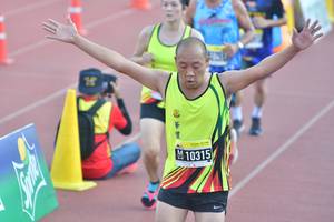 BIB: 10315
                            <button type="button" onclick="openModal(3536363)" class="btn btn-primary btn-sm float-right btn-popup" data-toggle="modal" data-target=".modal-high-quality">
                        <i class="fas fa-shopping-cart"></i> Add to Cart
                    </button>
                                            <button type="button" onclick="isThisMe(3536363, true)" class="btn btn-success btn-sm float-right btn-popup btn-isme hidden" data-toggle="tooltip" data-placement="bottom" title="นี่คือรูปของคุณใช่ไหม คลิกที่นี่เพื่อเอาเข้าอัลบั้ม">
                        <i class="fas fa-plus"></i> Add to album
                    </button>
                    <button type="button" onclick="isThisMe(3536363, false)" class="btn btn-warning btn-sm float-right btn-popup btn-isnotme hidden">
                        <i class="fas fa-ban"></i> Remove from album
                    </button>