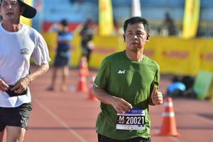 BIB: 20021
                            <button type="button" onclick="openModal(3555992)" class="btn btn-primary btn-sm float-right btn-popup" data-toggle="modal" data-target=".modal-high-quality">
                        <i class="fas fa-shopping-cart"></i> Add to Cart
                    </button>
                                            <button type="button" onclick="isThisMe(3555992, true)" class="btn btn-success btn-sm float-right btn-popup btn-isme hidden" data-toggle="tooltip" data-placement="bottom" title="นี่คือรูปของคุณใช่ไหม คลิกที่นี่เพื่อเอาเข้าอัลบั้ม">
                        <i class="fas fa-plus"></i> Add to album
                    </button>
                    <button type="button" onclick="isThisMe(3555992, false)" class="btn btn-warning btn-sm float-right btn-popup btn-isnotme hidden">
                        <i class="fas fa-ban"></i> Remove from album
                    </button>