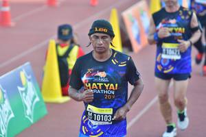 BIB: 2019, 10103
                            <button type="button" onclick="openModal(3539906)" class="btn btn-primary btn-sm float-right btn-popup" data-toggle="modal" data-target=".modal-high-quality">
                        <i class="fas fa-shopping-cart"></i> Add to Cart
                    </button>
                                            <button type="button" onclick="isThisMe(3539906, true)" class="btn btn-success btn-sm float-right btn-popup btn-isme hidden" data-toggle="tooltip" data-placement="bottom" title="นี่คือรูปของคุณใช่ไหม คลิกที่นี่เพื่อเอาเข้าอัลบั้ม">
                        <i class="fas fa-plus"></i> Add to album
                    </button>
                    <button type="button" onclick="isThisMe(3539906, false)" class="btn btn-warning btn-sm float-right btn-popup btn-isnotme hidden">
                        <i class="fas fa-ban"></i> Remove from album
                    </button>