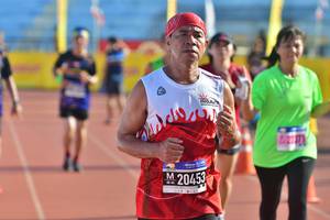 BIB: 20453
                            <button type="button" onclick="openModal(3557947)" class="btn btn-primary btn-sm float-right btn-popup" data-toggle="modal" data-target=".modal-high-quality">
                        <i class="fas fa-shopping-cart"></i> Add to Cart
                    </button>
                                            <button type="button" onclick="isThisMe(3557947, true)" class="btn btn-success btn-sm float-right btn-popup btn-isme hidden" data-toggle="tooltip" data-placement="bottom" title="นี่คือรูปของคุณใช่ไหม คลิกที่นี่เพื่อเอาเข้าอัลบั้ม">
                        <i class="fas fa-plus"></i> Add to album
                    </button>
                    <button type="button" onclick="isThisMe(3557947, false)" class="btn btn-warning btn-sm float-right btn-popup btn-isnotme hidden">
                        <i class="fas fa-ban"></i> Remove from album
                    </button>