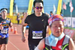 BIB: 20401
                            <button type="button" onclick="openModal(3569864)" class="btn btn-primary btn-sm float-right btn-popup" data-toggle="modal" data-target=".modal-high-quality">
                        <i class="fas fa-shopping-cart"></i> Add to Cart
                    </button>
                                            <button type="button" onclick="isThisMe(3569864, true)" class="btn btn-success btn-sm float-right btn-popup btn-isme hidden" data-toggle="tooltip" data-placement="bottom" title="นี่คือรูปของคุณใช่ไหม คลิกที่นี่เพื่อเอาเข้าอัลบั้ม">
                        <i class="fas fa-plus"></i> Add to album
                    </button>
                    <button type="button" onclick="isThisMe(3569864, false)" class="btn btn-warning btn-sm float-right btn-popup btn-isnotme hidden">
                        <i class="fas fa-ban"></i> Remove from album
                    </button>