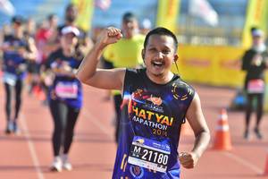 BIB: 2019, 21180
                            <button type="button" onclick="openModal(3585600)" class="btn btn-primary btn-sm float-right btn-popup" data-toggle="modal" data-target=".modal-high-quality">
                        <i class="fas fa-shopping-cart"></i> Add to Cart
                    </button>
                                            <button type="button" onclick="isThisMe(3585600, true)" class="btn btn-success btn-sm float-right btn-popup btn-isme hidden" data-toggle="tooltip" data-placement="bottom" title="นี่คือรูปของคุณใช่ไหม คลิกที่นี่เพื่อเอาเข้าอัลบั้ม">
                        <i class="fas fa-plus"></i> Add to album
                    </button>
                    <button type="button" onclick="isThisMe(3585600, false)" class="btn btn-warning btn-sm float-right btn-popup btn-isnotme hidden">
                        <i class="fas fa-ban"></i> Remove from album
                    </button>