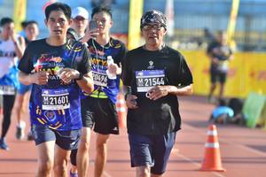 BIB: 0496, 21544, 601
                            <button type="button" onclick="openModal(3555421)" class="btn btn-primary btn-sm float-right btn-popup" data-toggle="modal" data-target=".modal-high-quality">
                        <i class="fas fa-shopping-cart"></i> Add to Cart
                    </button>
                                            <button type="button" onclick="isThisMe(3555421, true)" class="btn btn-success btn-sm float-right btn-popup btn-isme hidden" data-toggle="tooltip" data-placement="bottom" title="นี่คือรูปของคุณใช่ไหม คลิกที่นี่เพื่อเอาเข้าอัลบั้ม">
                        <i class="fas fa-plus"></i> Add to album
                    </button>
                    <button type="button" onclick="isThisMe(3555421, false)" class="btn btn-warning btn-sm float-right btn-popup btn-isnotme hidden">
                        <i class="fas fa-ban"></i> Remove from album
                    </button>