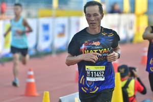 BIB: 201, 11452
                            <button type="button" onclick="openModal(3538939)" class="btn btn-primary btn-sm float-right btn-popup" data-toggle="modal" data-target=".modal-high-quality">
                        <i class="fas fa-shopping-cart"></i> Add to Cart
                    </button>
                                            <button type="button" onclick="isThisMe(3538939, true)" class="btn btn-success btn-sm float-right btn-popup btn-isme hidden" data-toggle="tooltip" data-placement="bottom" title="นี่คือรูปของคุณใช่ไหม คลิกที่นี่เพื่อเอาเข้าอัลบั้ม">
                        <i class="fas fa-plus"></i> Add to album
                    </button>
                    <button type="button" onclick="isThisMe(3538939, false)" class="btn btn-warning btn-sm float-right btn-popup btn-isnotme hidden">
                        <i class="fas fa-ban"></i> Remove from album
                    </button>