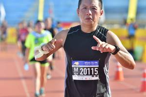 BIB: 20115
                            <button type="button" onclick="openModal(3570769)" class="btn btn-primary btn-sm float-right btn-popup" data-toggle="modal" data-target=".modal-high-quality">
                        <i class="fas fa-shopping-cart"></i> Add to Cart
                    </button>
                                            <button type="button" onclick="isThisMe(3570769, true)" class="btn btn-success btn-sm float-right btn-popup btn-isme hidden" data-toggle="tooltip" data-placement="bottom" title="นี่คือรูปของคุณใช่ไหม คลิกที่นี่เพื่อเอาเข้าอัลบั้ม">
                        <i class="fas fa-plus"></i> Add to album
                    </button>
                    <button type="button" onclick="isThisMe(3570769, false)" class="btn btn-warning btn-sm float-right btn-popup btn-isnotme hidden">
                        <i class="fas fa-ban"></i> Remove from album
                    </button>