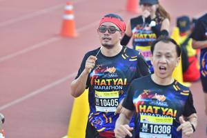 BIB: 104, 10405, 10308
                            <button type="button" onclick="openModal(3539945)" class="btn btn-primary btn-sm float-right btn-popup" data-toggle="modal" data-target=".modal-high-quality">
                        <i class="fas fa-shopping-cart"></i> Add to Cart
                    </button>
                                            <button type="button" onclick="isThisMe(3539945, true)" class="btn btn-success btn-sm float-right btn-popup btn-isme hidden" data-toggle="tooltip" data-placement="bottom" title="นี่คือรูปของคุณใช่ไหม คลิกที่นี่เพื่อเอาเข้าอัลบั้ม">
                        <i class="fas fa-plus"></i> Add to album
                    </button>
                    <button type="button" onclick="isThisMe(3539945, false)" class="btn btn-warning btn-sm float-right btn-popup btn-isnotme hidden">
                        <i class="fas fa-ban"></i> Remove from album
                    </button>