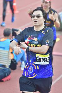 BIB: 10433
                            <button type="button" onclick="openModal(3542155)" class="btn btn-primary btn-sm float-right btn-popup" data-toggle="modal" data-target=".modal-high-quality">
                        <i class="fas fa-shopping-cart"></i> Add to Cart
                    </button>
                                            <button type="button" onclick="isThisMe(3542155, true)" class="btn btn-success btn-sm float-right btn-popup btn-isme hidden" data-toggle="tooltip" data-placement="bottom" title="นี่คือรูปของคุณใช่ไหม คลิกที่นี่เพื่อเอาเข้าอัลบั้ม">
                        <i class="fas fa-plus"></i> Add to album
                    </button>
                    <button type="button" onclick="isThisMe(3542155, false)" class="btn btn-warning btn-sm float-right btn-popup btn-isnotme hidden">
                        <i class="fas fa-ban"></i> Remove from album
                    </button>