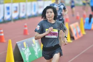 BIB: 2601
                            <button type="button" onclick="openModal(3532661)" class="btn btn-primary btn-sm float-right btn-popup" data-toggle="modal" data-target=".modal-high-quality">
                        <i class="fas fa-shopping-cart"></i> Add to Cart
                    </button>
                                            <button type="button" onclick="isThisMe(3532661, true)" class="btn btn-success btn-sm float-right btn-popup btn-isme hidden" data-toggle="tooltip" data-placement="bottom" title="นี่คือรูปของคุณใช่ไหม คลิกที่นี่เพื่อเอาเข้าอัลบั้ม">
                        <i class="fas fa-plus"></i> Add to album
                    </button>
                    <button type="button" onclick="isThisMe(3532661, false)" class="btn btn-warning btn-sm float-right btn-popup btn-isnotme hidden">
                        <i class="fas fa-ban"></i> Remove from album
                    </button>