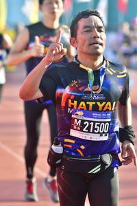 BIB: 21500, 
                            <button type="button" onclick="openModal(3553302)" class="btn btn-primary btn-sm float-right btn-popup" data-toggle="modal" data-target=".modal-high-quality">
                        <i class="fas fa-shopping-cart"></i> Add to Cart
                    </button>
                                            <button type="button" onclick="isThisMe(3553302, true)" class="btn btn-success btn-sm float-right btn-popup btn-isme hidden" data-toggle="tooltip" data-placement="bottom" title="นี่คือรูปของคุณใช่ไหม คลิกที่นี่เพื่อเอาเข้าอัลบั้ม">
                        <i class="fas fa-plus"></i> Add to album
                    </button>
                    <button type="button" onclick="isThisMe(3553302, false)" class="btn btn-warning btn-sm float-right btn-popup btn-isnotme hidden">
                        <i class="fas fa-ban"></i> Remove from album
                    </button>