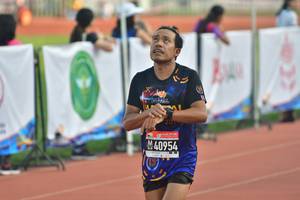 BIB: 40954
                            <button type="button" onclick="openModal(3532312)" class="btn btn-primary btn-sm float-right btn-popup" data-toggle="modal" data-target=".modal-high-quality">
                        <i class="fas fa-shopping-cart"></i> Add to Cart
                    </button>
                                            <button type="button" onclick="isThisMe(3532312, true)" class="btn btn-success btn-sm float-right btn-popup btn-isme hidden" data-toggle="tooltip" data-placement="bottom" title="นี่คือรูปของคุณใช่ไหม คลิกที่นี่เพื่อเอาเข้าอัลบั้ม">
                        <i class="fas fa-plus"></i> Add to album
                    </button>
                    <button type="button" onclick="isThisMe(3532312, false)" class="btn btn-warning btn-sm float-right btn-popup btn-isnotme hidden">
                        <i class="fas fa-ban"></i> Remove from album
                    </button>