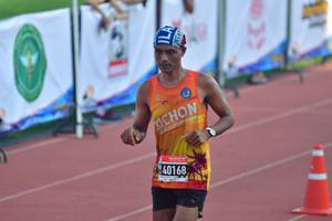 BIB: 40168
                            <button type="button" onclick="openModal(3536244)" class="btn btn-primary btn-sm float-right btn-popup" data-toggle="modal" data-target=".modal-high-quality">
                        <i class="fas fa-shopping-cart"></i> Add to Cart
                    </button>
                                            <button type="button" onclick="isThisMe(3536244, true)" class="btn btn-success btn-sm float-right btn-popup btn-isme hidden" data-toggle="tooltip" data-placement="bottom" title="นี่คือรูปของคุณใช่ไหม คลิกที่นี่เพื่อเอาเข้าอัลบั้ม">
                        <i class="fas fa-plus"></i> Add to album
                    </button>
                    <button type="button" onclick="isThisMe(3536244, false)" class="btn btn-warning btn-sm float-right btn-popup btn-isnotme hidden">
                        <i class="fas fa-ban"></i> Remove from album
                    </button>