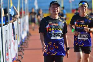 BIB: 20271, 20925
                            <button type="button" onclick="openModal(3558317)" class="btn btn-primary btn-sm float-right btn-popup" data-toggle="modal" data-target=".modal-high-quality">
                        <i class="fas fa-shopping-cart"></i> Add to Cart
                    </button>
                                            <button type="button" onclick="isThisMe(3558317, true)" class="btn btn-success btn-sm float-right btn-popup btn-isme hidden" data-toggle="tooltip" data-placement="bottom" title="นี่คือรูปของคุณใช่ไหม คลิกที่นี่เพื่อเอาเข้าอัลบั้ม">
                        <i class="fas fa-plus"></i> Add to album
                    </button>
                    <button type="button" onclick="isThisMe(3558317, false)" class="btn btn-warning btn-sm float-right btn-popup btn-isnotme hidden">
                        <i class="fas fa-ban"></i> Remove from album
                    </button>