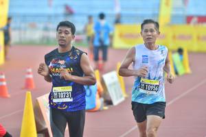 BIB: 10956, 10731
                            <button type="button" onclick="openModal(3532230)" class="btn btn-primary btn-sm float-right btn-popup" data-toggle="modal" data-target=".modal-high-quality">
                        <i class="fas fa-shopping-cart"></i> Add to Cart
                    </button>
                                            <button type="button" onclick="isThisMe(3532230, true)" class="btn btn-success btn-sm float-right btn-popup btn-isme hidden" data-toggle="tooltip" data-placement="bottom" title="นี่คือรูปของคุณใช่ไหม คลิกที่นี่เพื่อเอาเข้าอัลบั้ม">
                        <i class="fas fa-plus"></i> Add to album
                    </button>
                    <button type="button" onclick="isThisMe(3532230, false)" class="btn btn-warning btn-sm float-right btn-popup btn-isnotme hidden">
                        <i class="fas fa-ban"></i> Remove from album
                    </button>