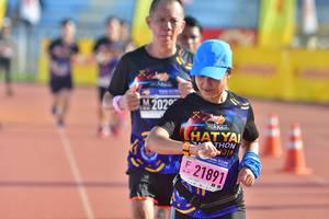 BIB: 2020, 21891
                            <button type="button" onclick="openModal(3572357)" class="btn btn-primary btn-sm float-right btn-popup" data-toggle="modal" data-target=".modal-high-quality">
                        <i class="fas fa-shopping-cart"></i> Add to Cart
                    </button>
                                            <button type="button" onclick="isThisMe(3572357, true)" class="btn btn-success btn-sm float-right btn-popup btn-isme hidden" data-toggle="tooltip" data-placement="bottom" title="นี่คือรูปของคุณใช่ไหม คลิกที่นี่เพื่อเอาเข้าอัลบั้ม">
                        <i class="fas fa-plus"></i> Add to album
                    </button>
                    <button type="button" onclick="isThisMe(3572357, false)" class="btn btn-warning btn-sm float-right btn-popup btn-isnotme hidden">
                        <i class="fas fa-ban"></i> Remove from album
                    </button>