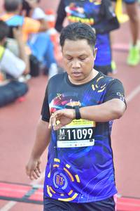 BIB: 11099
                            <button type="button" onclick="openModal(3542230)" class="btn btn-primary btn-sm float-right btn-popup" data-toggle="modal" data-target=".modal-high-quality">
                        <i class="fas fa-shopping-cart"></i> Add to Cart
                    </button>
                                            <button type="button" onclick="isThisMe(3542230, true)" class="btn btn-success btn-sm float-right btn-popup btn-isme hidden" data-toggle="tooltip" data-placement="bottom" title="นี่คือรูปของคุณใช่ไหม คลิกที่นี่เพื่อเอาเข้าอัลบั้ม">
                        <i class="fas fa-plus"></i> Add to album
                    </button>
                    <button type="button" onclick="isThisMe(3542230, false)" class="btn btn-warning btn-sm float-right btn-popup btn-isnotme hidden">
                        <i class="fas fa-ban"></i> Remove from album
                    </button>