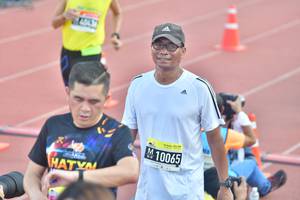 BIB: 10065
                            <button type="button" onclick="openModal(3536303)" class="btn btn-primary btn-sm float-right btn-popup" data-toggle="modal" data-target=".modal-high-quality">
                        <i class="fas fa-shopping-cart"></i> Add to Cart
                    </button>
                                            <button type="button" onclick="isThisMe(3536303, true)" class="btn btn-success btn-sm float-right btn-popup btn-isme hidden" data-toggle="tooltip" data-placement="bottom" title="นี่คือรูปของคุณใช่ไหม คลิกที่นี่เพื่อเอาเข้าอัลบั้ม">
                        <i class="fas fa-plus"></i> Add to album
                    </button>
                    <button type="button" onclick="isThisMe(3536303, false)" class="btn btn-warning btn-sm float-right btn-popup btn-isnotme hidden">
                        <i class="fas fa-ban"></i> Remove from album
                    </button>