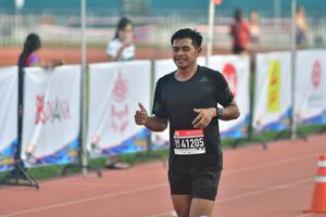 BIB: 41205
                            <button type="button" onclick="openModal(3534540)" class="btn btn-primary btn-sm float-right btn-popup" data-toggle="modal" data-target=".modal-high-quality">
                        <i class="fas fa-shopping-cart"></i> Add to Cart
                    </button>
                                            <button type="button" onclick="isThisMe(3534540, true)" class="btn btn-success btn-sm float-right btn-popup btn-isme hidden" data-toggle="tooltip" data-placement="bottom" title="นี่คือรูปของคุณใช่ไหม คลิกที่นี่เพื่อเอาเข้าอัลบั้ม">
                        <i class="fas fa-plus"></i> Add to album
                    </button>
                    <button type="button" onclick="isThisMe(3534540, false)" class="btn btn-warning btn-sm float-right btn-popup btn-isnotme hidden">
                        <i class="fas fa-ban"></i> Remove from album
                    </button>