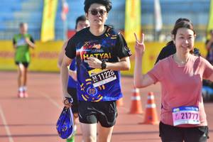 BIB: 
                            <button type="button" onclick="openModal(3569981)" class="btn btn-primary btn-sm float-right btn-popup" data-toggle="modal" data-target=".modal-high-quality">
                        <i class="fas fa-shopping-cart"></i> Add to Cart
                    </button>
                                            <button type="button" onclick="isThisMe(3569981, true)" class="btn btn-success btn-sm float-right btn-popup btn-isme hidden" data-toggle="tooltip" data-placement="bottom" title="นี่คือรูปของคุณใช่ไหม คลิกที่นี่เพื่อเอาเข้าอัลบั้ม">
                        <i class="fas fa-plus"></i> Add to album
                    </button>
                    <button type="button" onclick="isThisMe(3569981, false)" class="btn btn-warning btn-sm float-right btn-popup btn-isnotme hidden">
                        <i class="fas fa-ban"></i> Remove from album
                    </button>