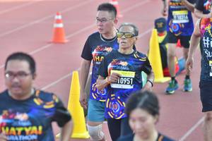 BIB: 10951
                            <button type="button" onclick="openModal(3542307)" class="btn btn-primary btn-sm float-right btn-popup" data-toggle="modal" data-target=".modal-high-quality">
                        <i class="fas fa-shopping-cart"></i> Add to Cart
                    </button>
                                            <button type="button" onclick="isThisMe(3542307, true)" class="btn btn-success btn-sm float-right btn-popup btn-isme hidden" data-toggle="tooltip" data-placement="bottom" title="นี่คือรูปของคุณใช่ไหม คลิกที่นี่เพื่อเอาเข้าอัลบั้ม">
                        <i class="fas fa-plus"></i> Add to album
                    </button>
                    <button type="button" onclick="isThisMe(3542307, false)" class="btn btn-warning btn-sm float-right btn-popup btn-isnotme hidden">
                        <i class="fas fa-ban"></i> Remove from album
                    </button>